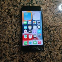 IPhone 7 Unlocked Cracked For Parts
