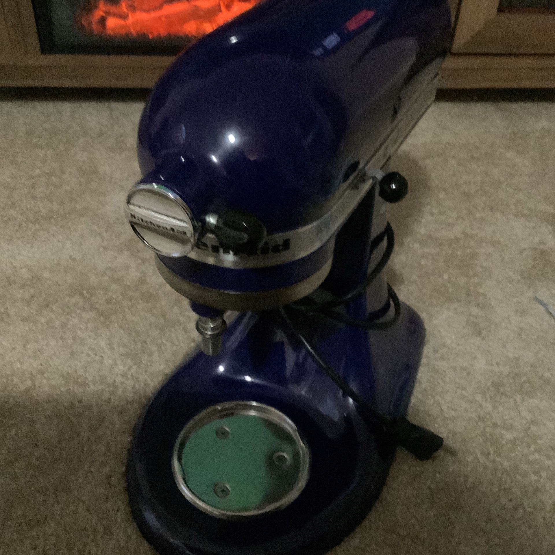 Kitchen Aid Tilt-Head Stand Mixer W/ Ice Shaver Attachment for Sale in  Vancouver, WA - OfferUp