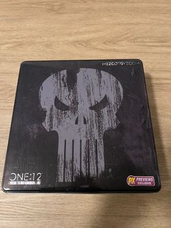 Mezco One:12 Punisher PX Previews Exclusive
