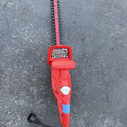 Homelite 17 in. 2.7-Amp Electric Hedge Trimmer