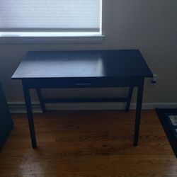 Black Desk 