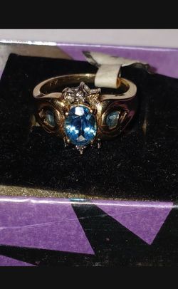 10k gold topaz & diamond ring