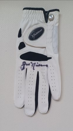 JACK NICKLAUS AUTOGRAPHED NICKLAUS GOLF GLOVE WITH PSA/DNA  LETTER OF AUTHENTICITY