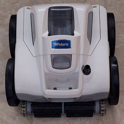 Polaris Quatro Pool Cleaner