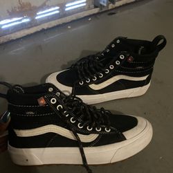 Vans’ Men’s Black All Weather Boots