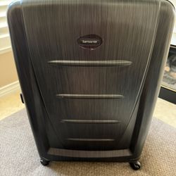 Samsonite Winfield 2 Fashion , 28’ suitcase 