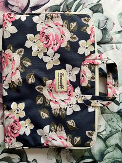 Pink and White Rose Laptop Bag