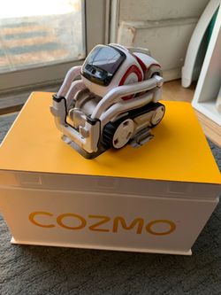 Anki Cozmo Robot Complete Set – Works Great + Box + 3 Cubes