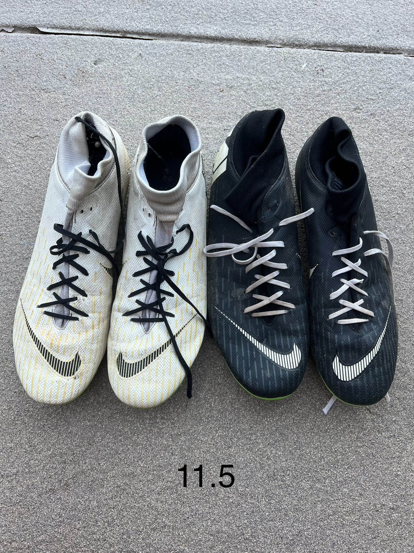 Mens Soccer Cleats Size 11.5