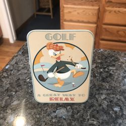 Collectible Disney Donald Duck Plaque “, Golf A Great Way To Relax”.  Size 5 inches Tall .  Brand New Perfect Condition 