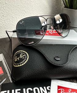 New RayBans - Box, Pouch Cloth All Included