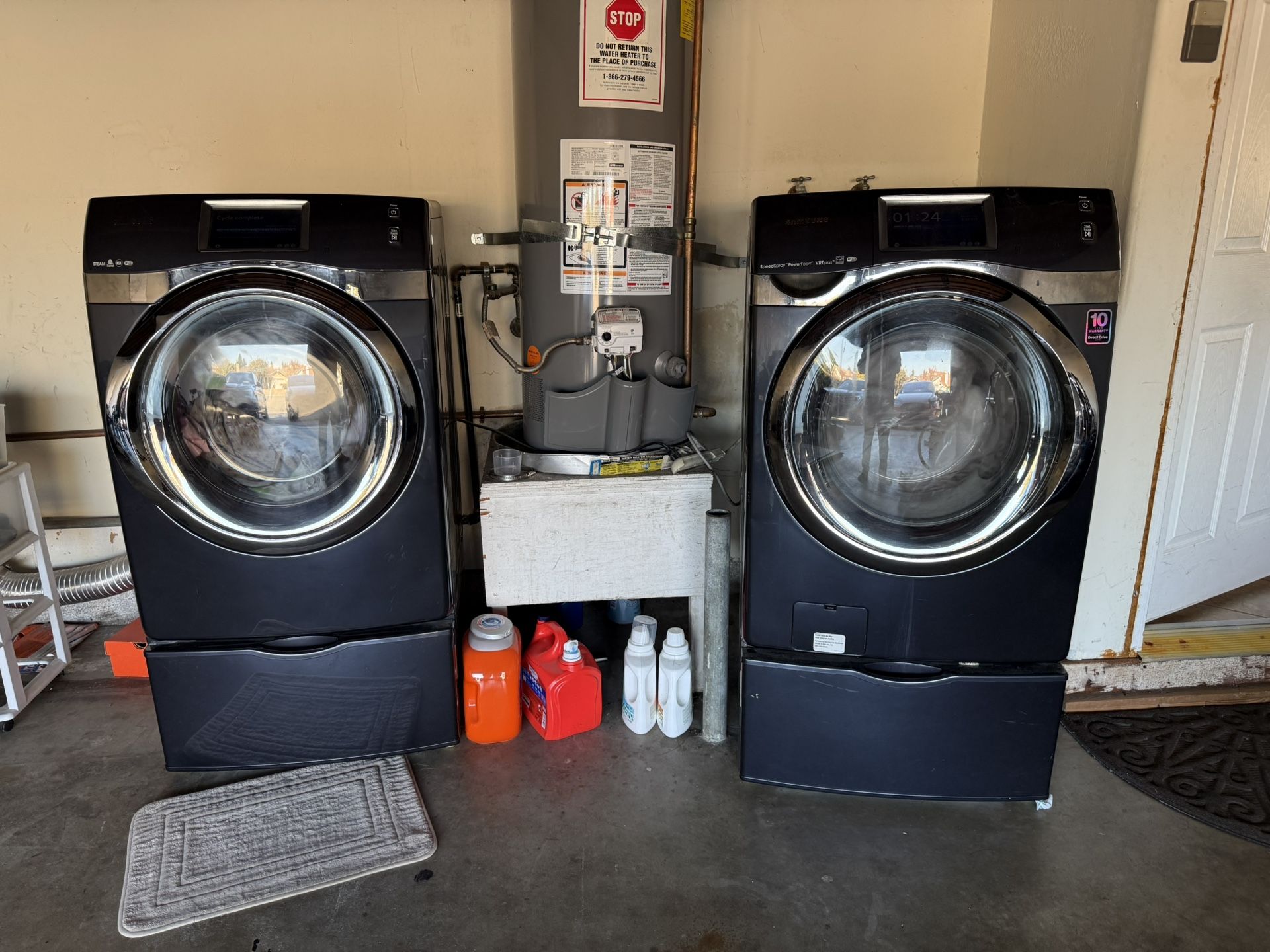 Samsung Washer  & Dryer with  Pedestals