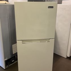 Magic Chef 10 Cu Ft Top Freezer 