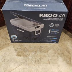 Igloo ICF40 Active Iceless Electric Cooler with Protective Cover