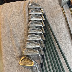 Vintage Daiwa Golf Iron Set