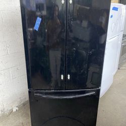 SAMSUNG REFRIGERATOR