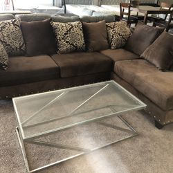 BRAND NEW SECTIONAL SOFA 