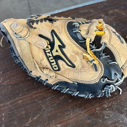 Catcher Glove 