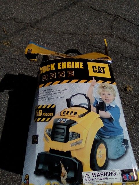 Cat Build Engine Toy