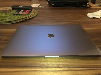 Apple MacBook Pro laptop