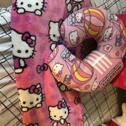 New Hello Kitty Toddler  Blanket 💖💕pillow 