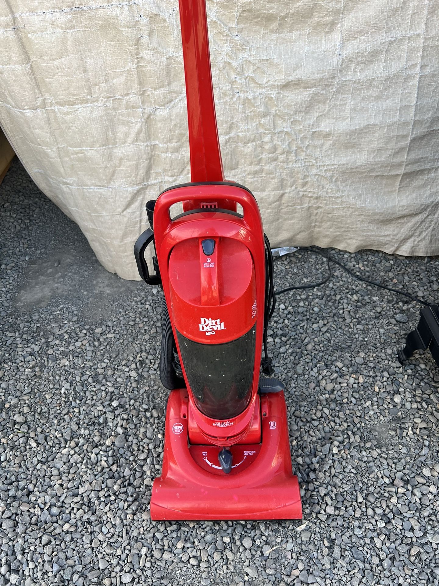 Dirt Devil Vacuum 