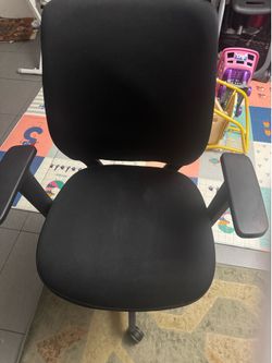 Desk chair