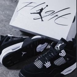 Air Jordan 4 Retro "white Thunder" new with box size 10
