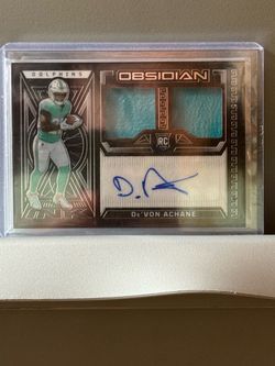 2023 Panini Obsidian De’Von Achane RC Rookie Jersey Ink 067/199 Dolphins
