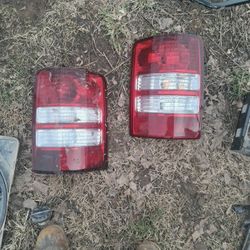 Tail Lights For A 2012 Jeep Liberty 