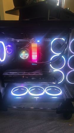 Custom made High end gaming PC/ will also except trades and cash