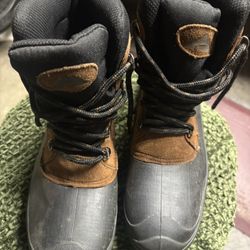 Ozark Snow Boots Size 7 