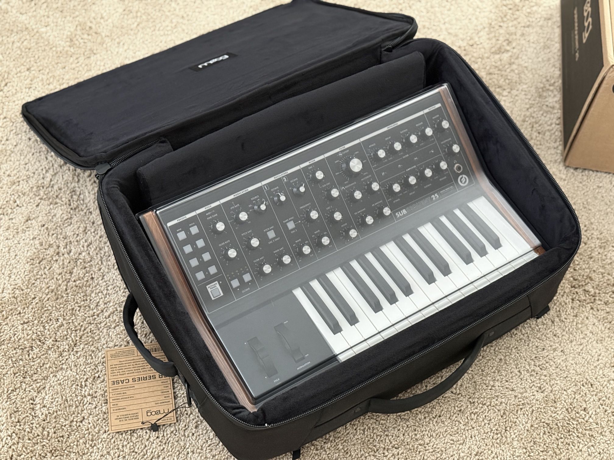 Moog Subsequent 25 Synth - Moog SR Case - Decksaver