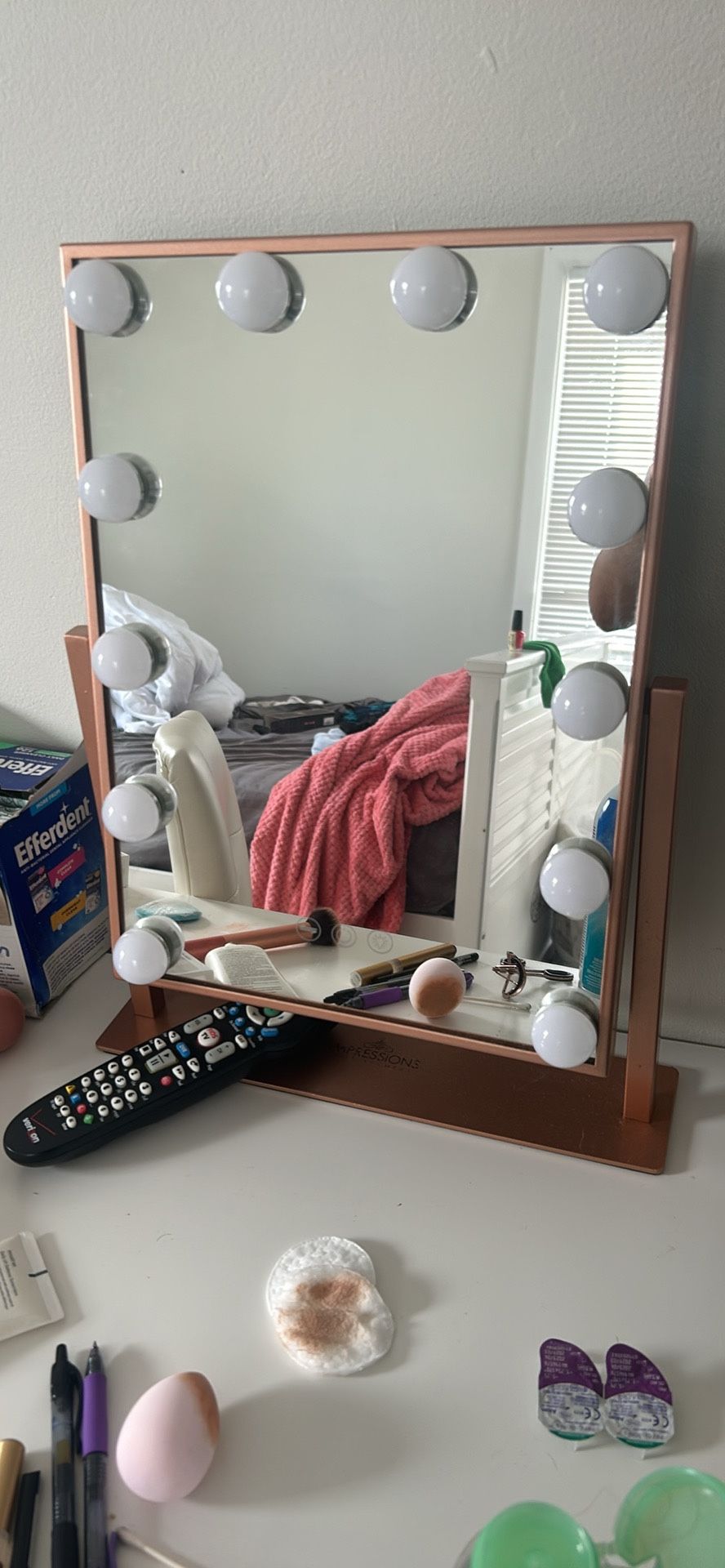 Light Adjustable Mirror
