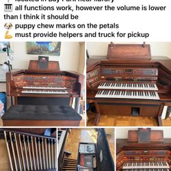 Lowrey Celebration Organ