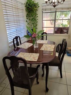 comedor 4 sillas