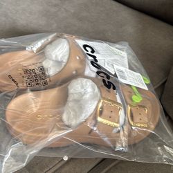 Women’s crocs