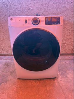 GE large capacity gas dryer 7.8 ft.³