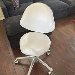 Chair For 10$ 