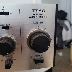 TEAC AX 300 AUDIO MIXER