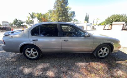 1999 Nissan Maxima