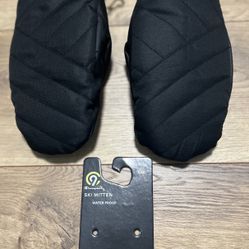 Champion Ladies Ski Gloves Size S/M $20