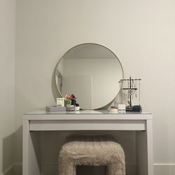 White Faux Fur Vanity Chair 
