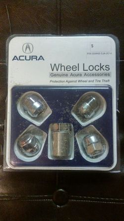 brand new Acura wheel locks