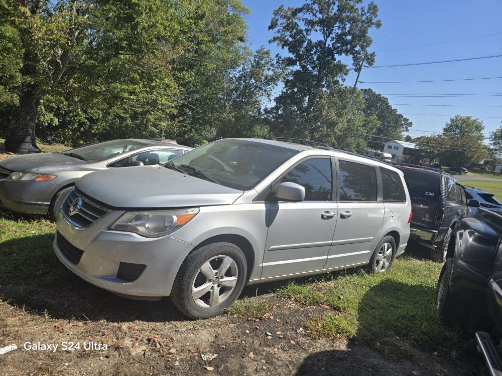 2009 Volkswagen Routan
