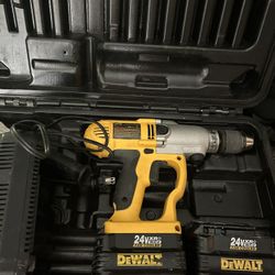 Dewalt Hammer DRILL