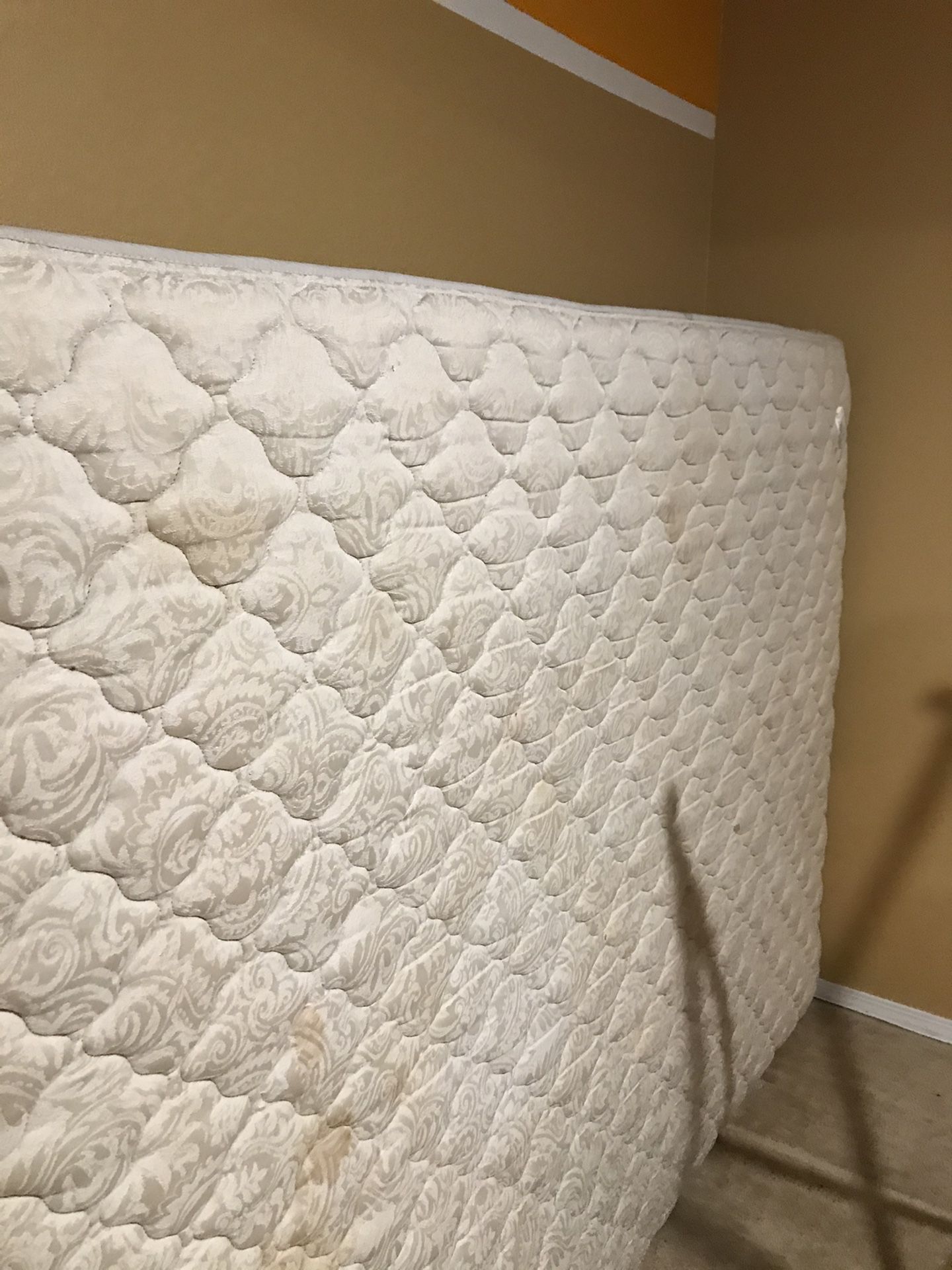 Free Queen size mattress