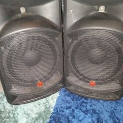 Harbinger Powerd Speakers 