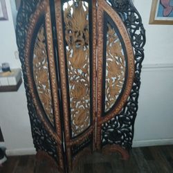 Asian Wood Carved Devider $400
