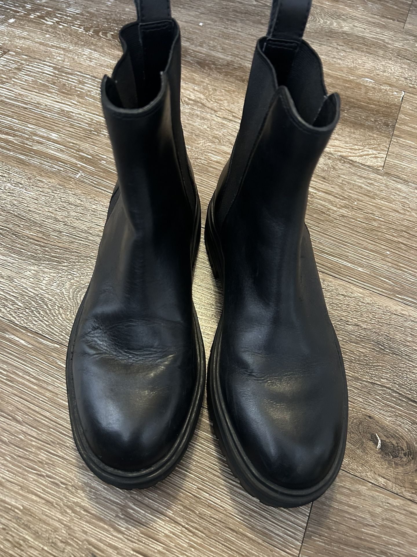 Steven Madden Black Boots